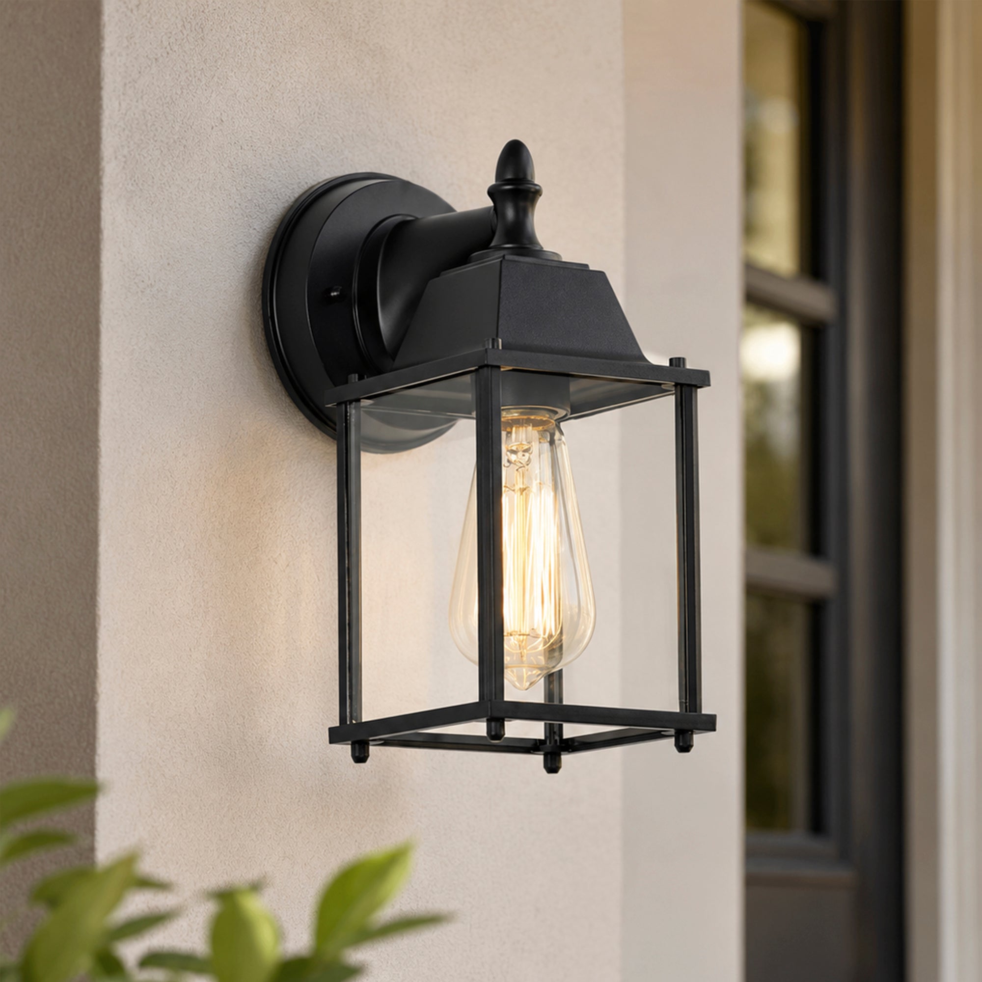 Black Classic  Outdoor Wall Light for Entrances